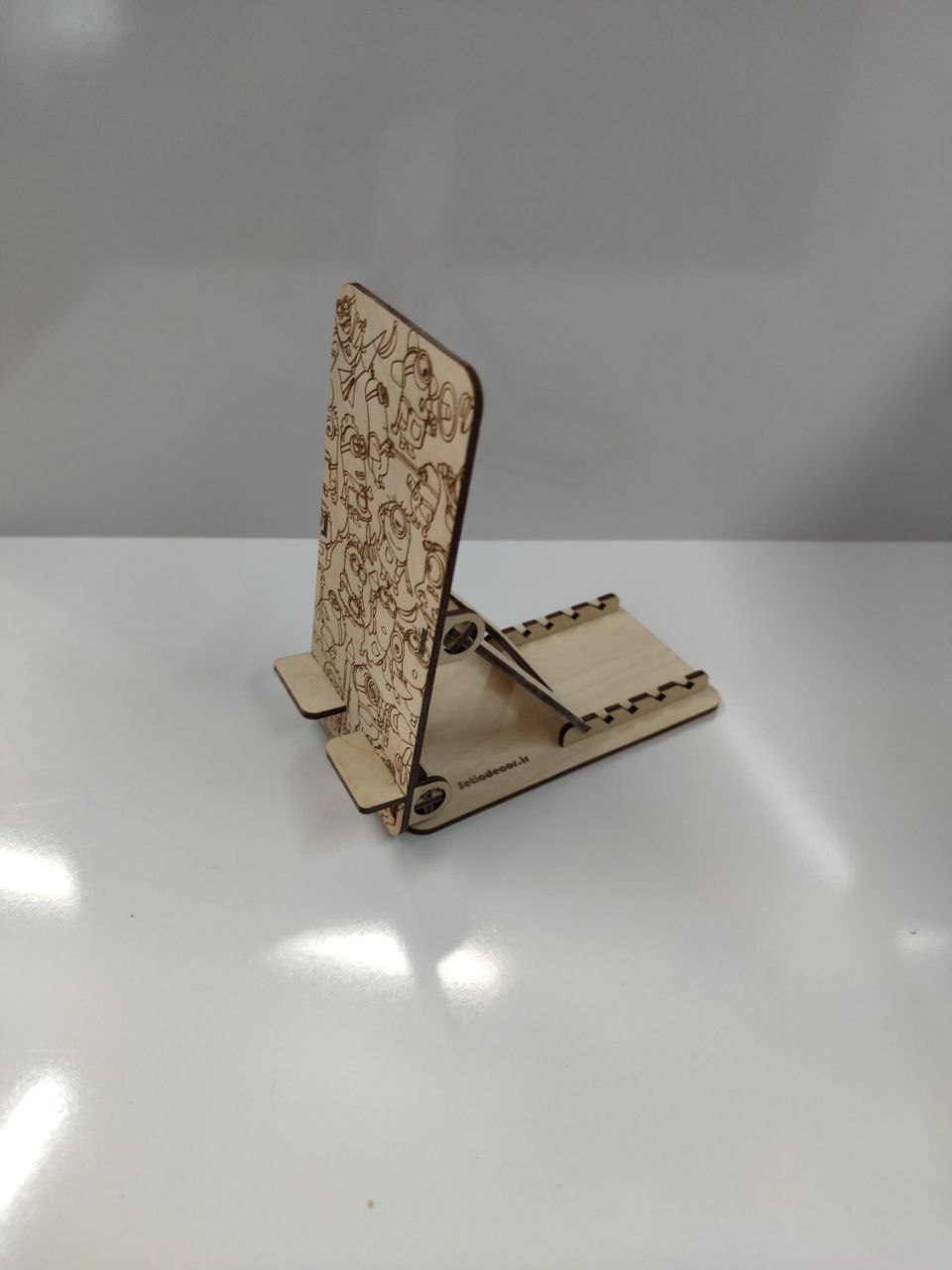 photo_2024-01-27_15-26-48 (2) استند موبایل چوبی ms10